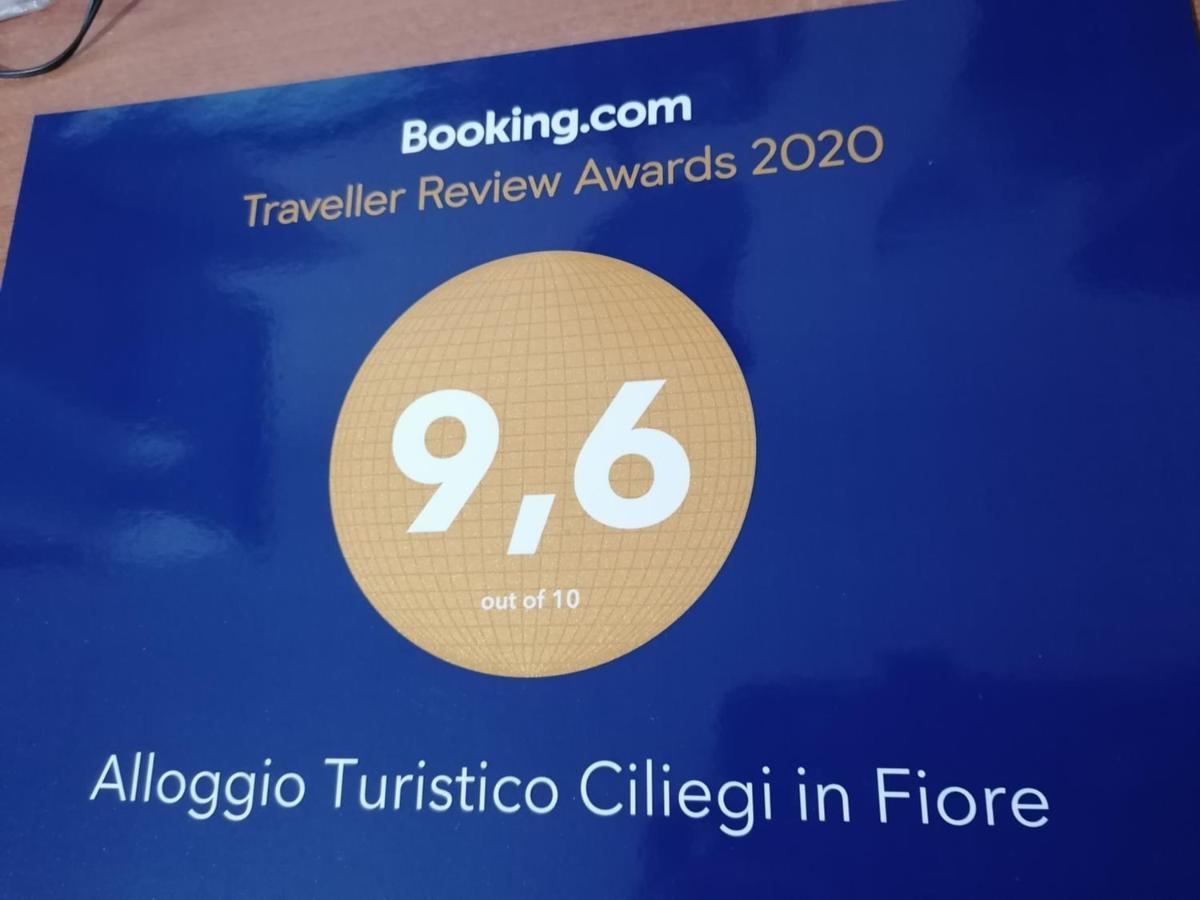 Alloggio Turistico Ciliegi In Fiore Monte Libretti Buitenkant foto